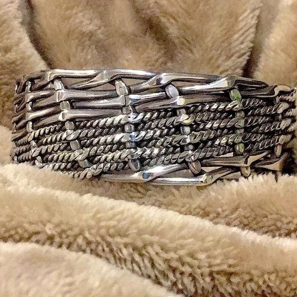 VINTAGE Sterling Silver Modern Cuff Bracelet - Picture 4 of 14